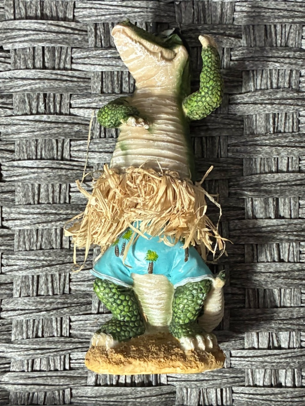 VINTAGE KMART TIKI TABLETOP ALLIGATOR DANCING BOBBLE FIGURINE